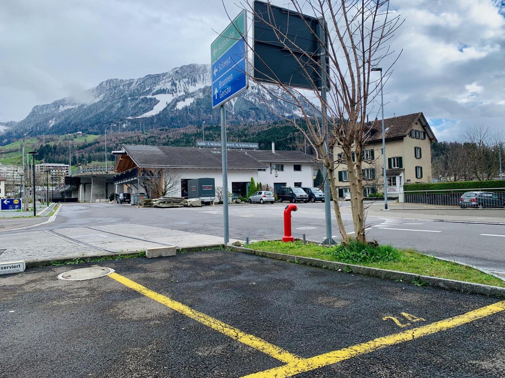 Luna O Mountainview O Pizzaoven Брунен Екстериор снимка